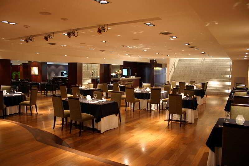 Ros Tower Hotel Rosario Restaurant billede